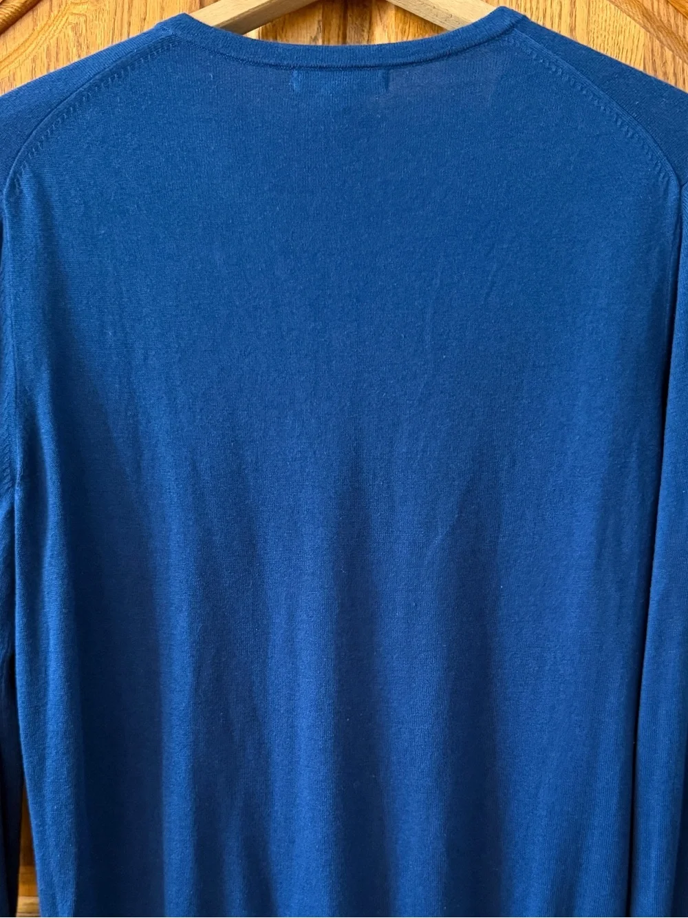 NWT Banana Republic Luxury Blend V-Neck Sweater Silk Cashmere Size Large